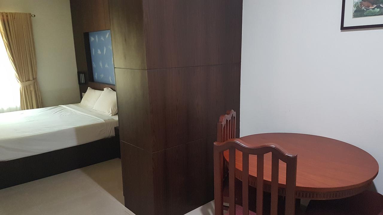 The Central Park Kollam Exterior photo