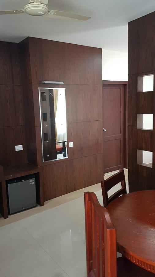 The Central Park Kollam Exterior photo